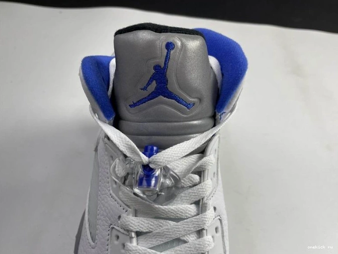 Chep Onekick DD0587-140 Stealth Retro Air White (2021) 5 Jordan 0823